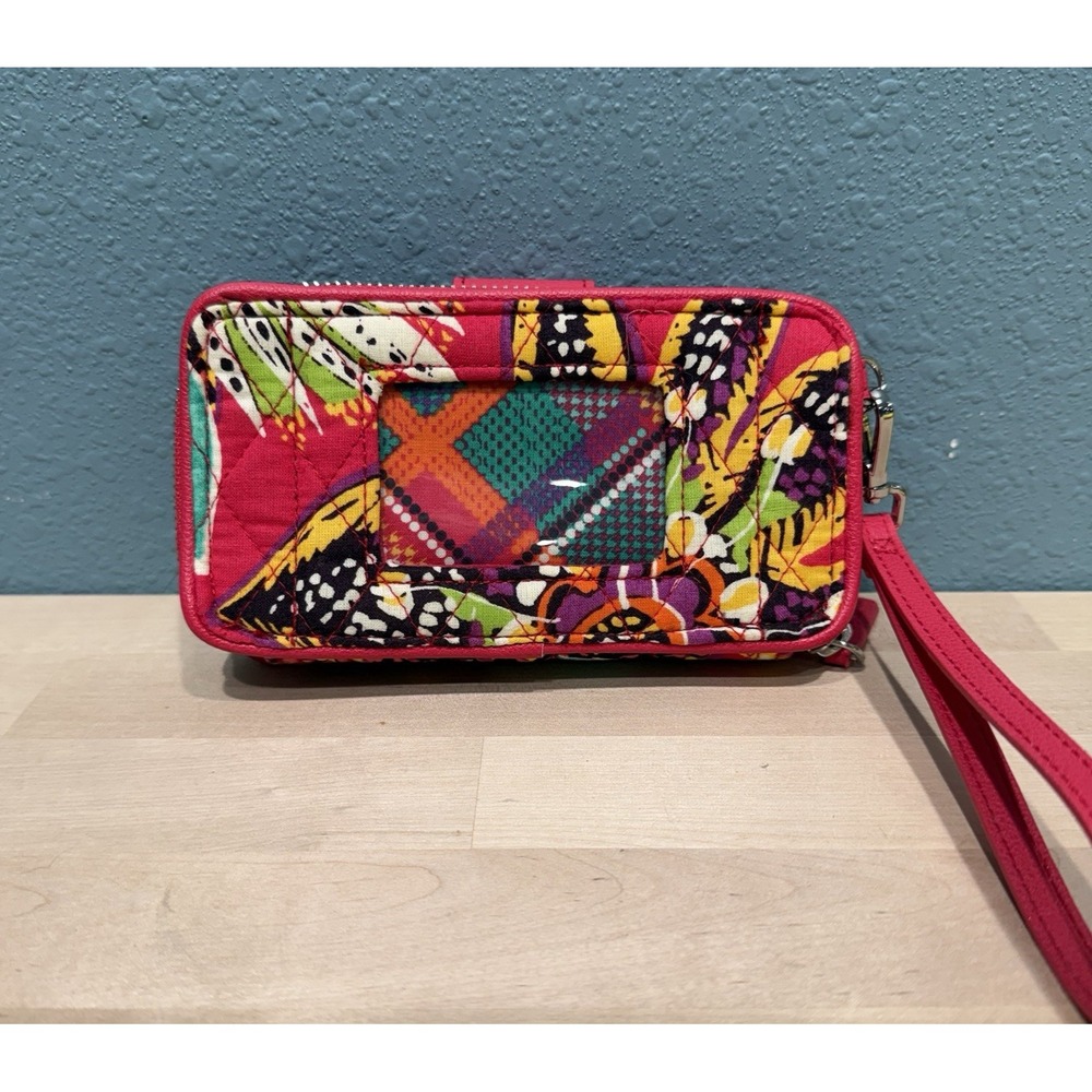 Vera Bradley Wallet Wristlet Rumba Pink Floral Women's Quilted Zip Closure RFID - Picture 2 of 8